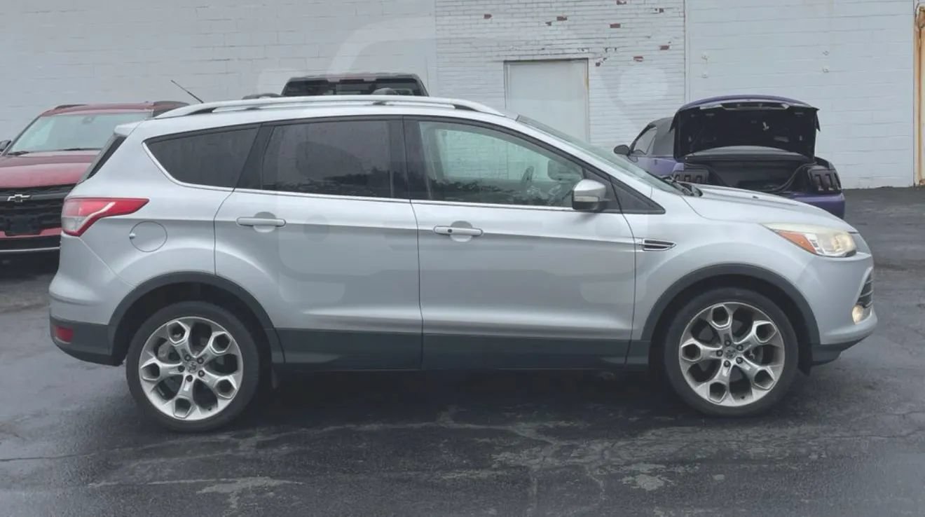 Used 2014 Ford Escape Titanium FWD image 4