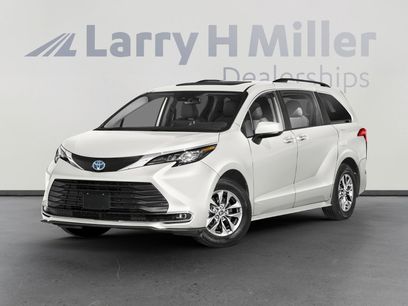 Used 2021 Toyota Sienna XLE