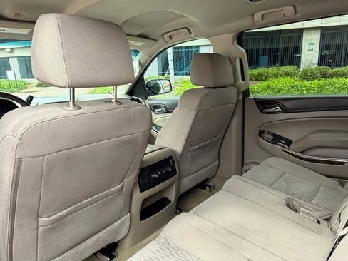 Used 2017 GMC Yukon XL SLE image 21