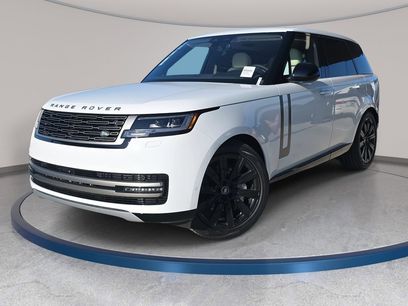 New 2025 Land Rover Range Rover SE