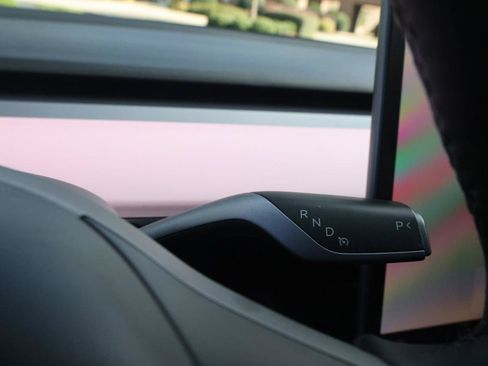 Used 2023 Tesla Model 3 Standard Range RWD image 32