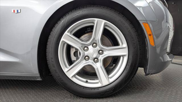 Used 2019 Chevrolet Camaro LT RWD image 28