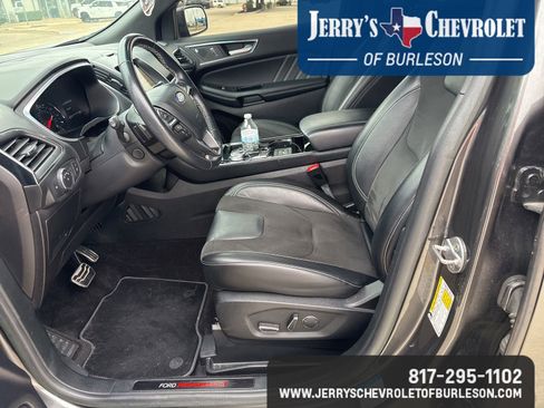 Used 2019 Ford Edge ST w/ Equipment Group 401A AWD/4WD image 11