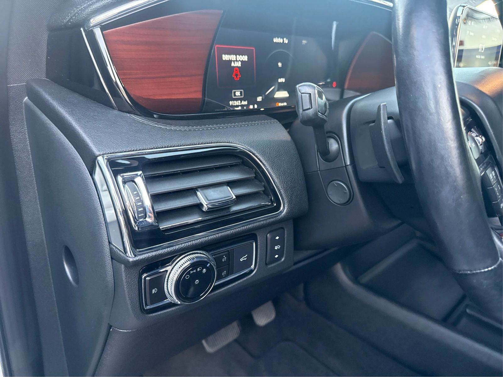 Used 2021 Lincoln Navigator Reserve AWD/4WD image 18