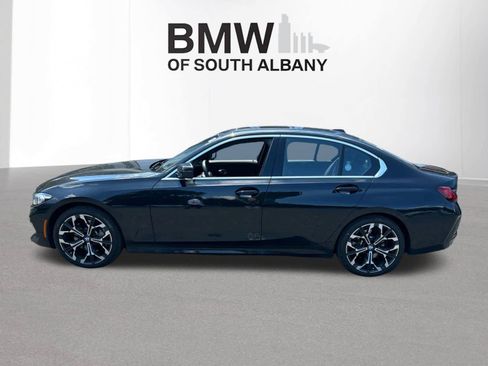 Used 2026 BMW 330i xDrive Sedan w/ Premium Package AWD/4WD image 2