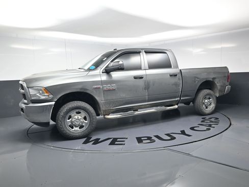 Used 2013 RAM 2500 Tradesman w/ Chrome Appearance Group image 12