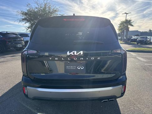Used 2023 Kia Telluride SX image 7