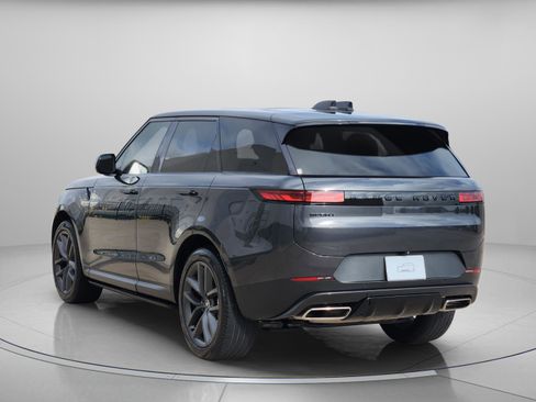 Used 2024 Land Rover Range Rover Sport SE image 3