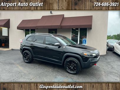 Used 2019 Jeep Cherokee Trailhawk w/ Trailer Tow Group