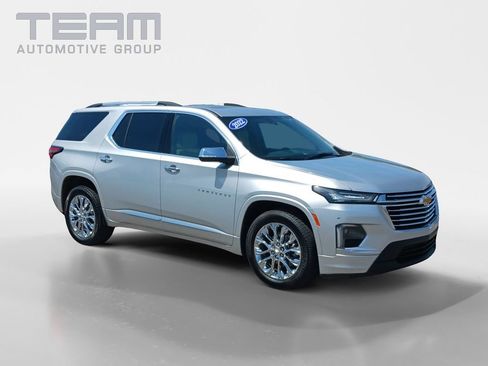 Used 2022 Chevrolet Traverse Premier AWD/4WD image 1