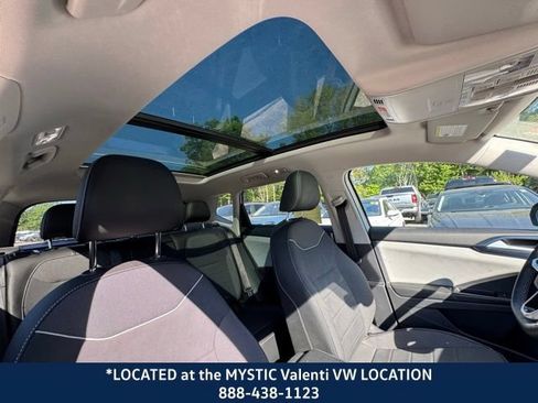 Used 2023 Volkswagen Taos SE w/ Panoramic Sunroof Package AWD/4WD image 26