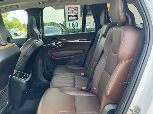 Used 2019 Volvo XC90 T6 Momentum w/ Protection Package Premier AWD/4WD image 16