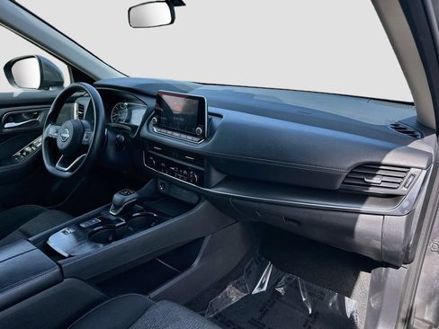 Used 2024 Nissan Rogue SV FWD image 29