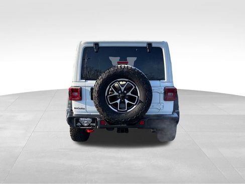 Used 2024 Jeep Wrangler Unlimited Rubicon w/ Technology Group image 7