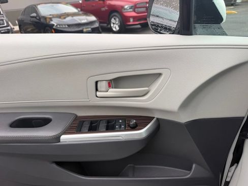 Used 2022 Toyota Sienna LE FWD image 10