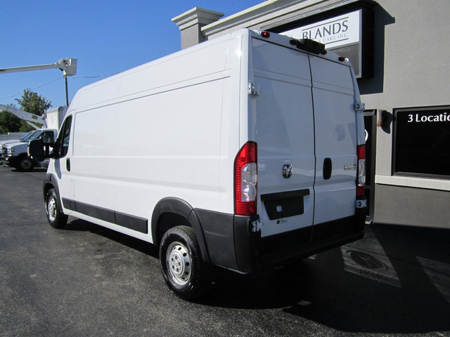 Used 2023 RAM ProMaster 2500 FWD image 3