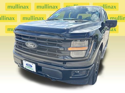 Used 2024 Ford F150 XLT w/ XLT Black Appearance Package AWD/4WD image 10