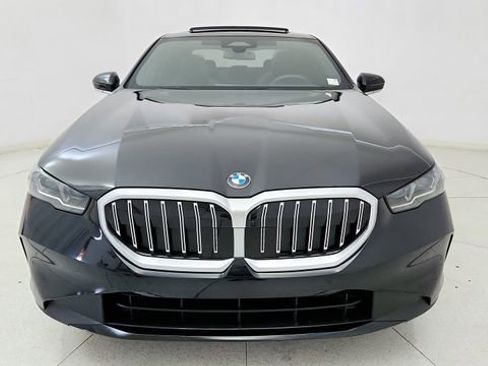 Used 2026 BMW 530i RWD image 4