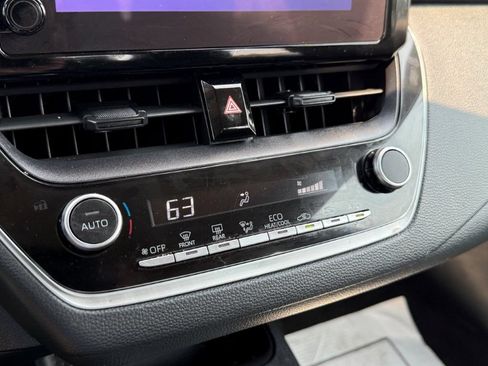Used 2023 Toyota Corolla LE FWD image 26