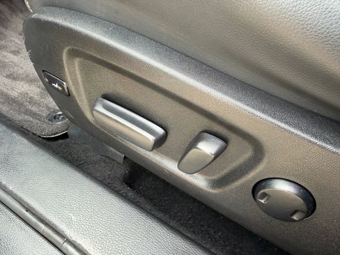 Used 2018 Toyota Highlander XLE image 30