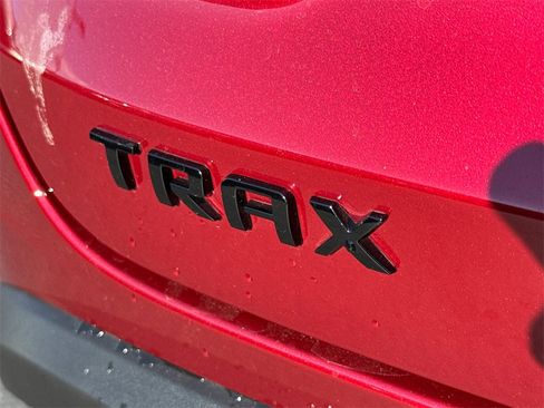 Used 2025 Chevrolet Trax RS image 22