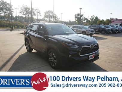 Used 2023 Toyota Highlander XLE