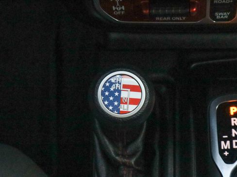 Used 2020 Jeep Gladiator Rubicon image 24