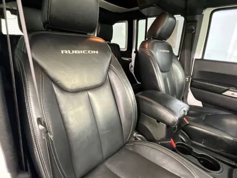 Used 2016 Jeep Wrangler Unlimited Rubicon AWD/4WD image 14