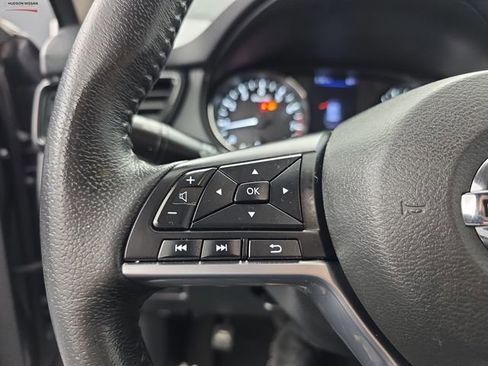 Used 2019 Nissan Rogue S w/ Special Edition Package image 38