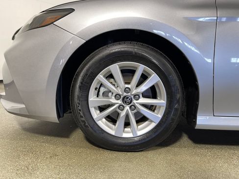 Used 2025 Toyota Camry LE FWD image 11