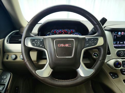 Used 2018 GMC Yukon SLT w/ Premium Edition image 16