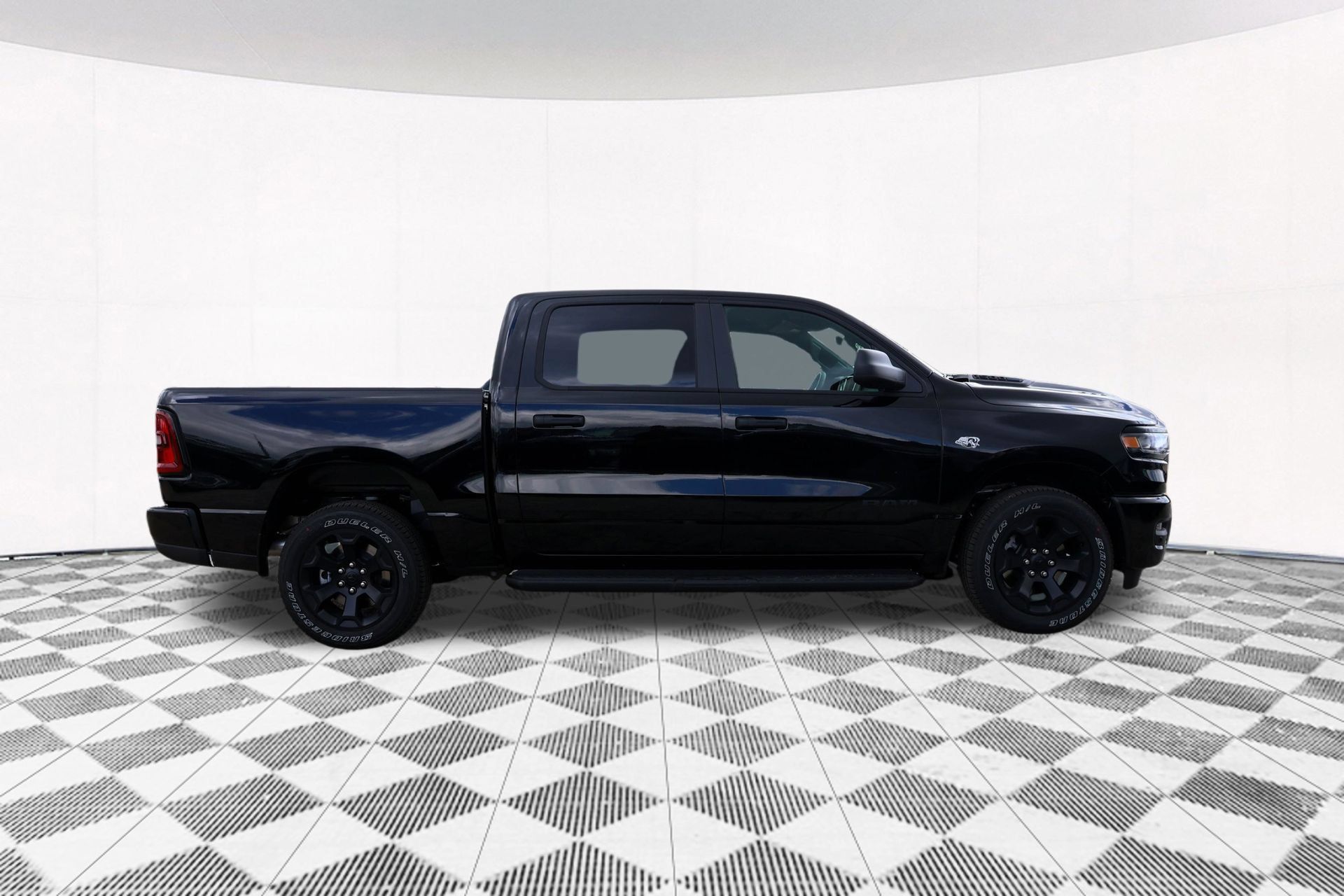 New 2026 RAM 1500 Express AWD/4WD image 37