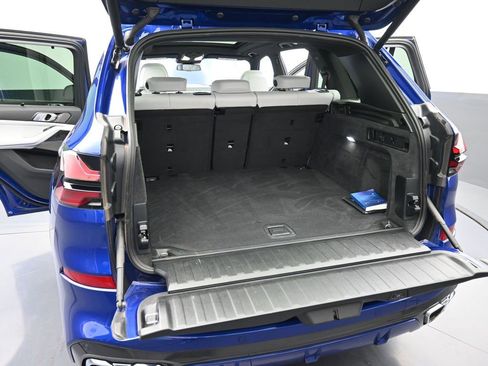 Used 2025 BMW X5 M60i image 19