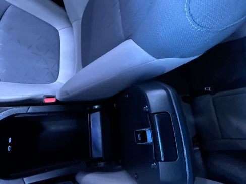 Used 2024 Toyota RAV4 XLE image 28