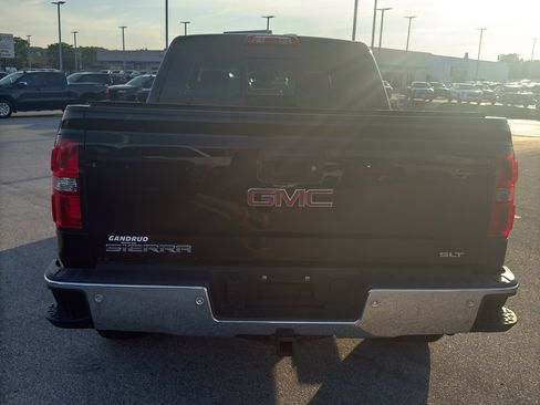 Used 2015 GMC Sierra 1500 SLT w/ SLT Crew Cab Value Package AWD/4WD image 7