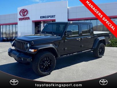 Used 2025 Jeep Gladiator Nighthawk