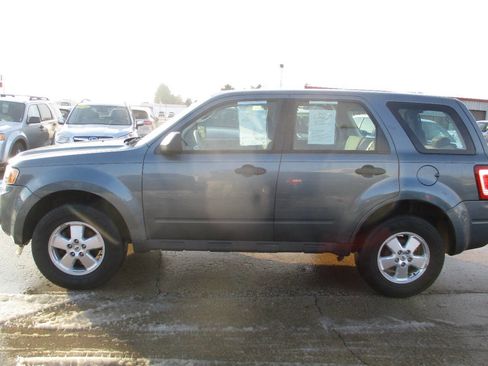 Used 2012 Ford Escape XLS image 3