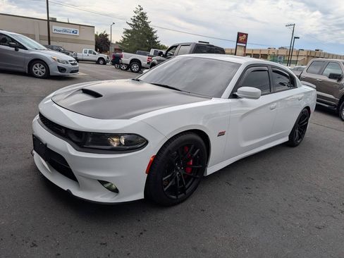Used 2022 Dodge Charger Scat Pack w/ Dynamics Package RWD image 3