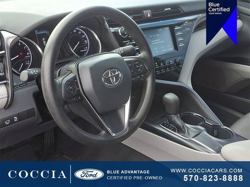Used 2019 Toyota Camry LE image 14