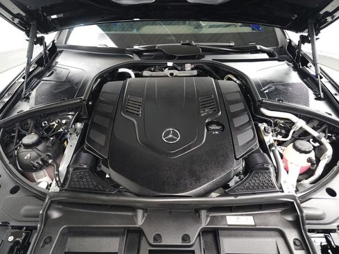 Used 2023 Mercedes-Benz S 580 4MATIC Sedan w/ AMG Line image 38