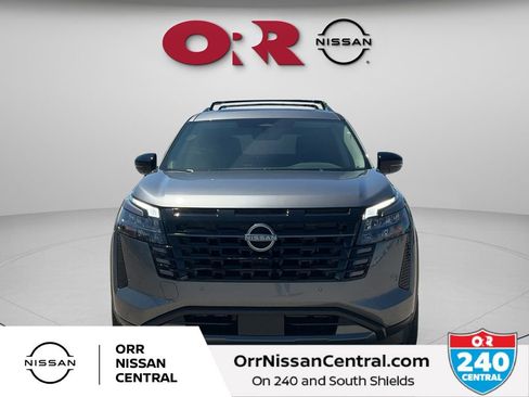 New 2026 Nissan Pathfinder SL w/ SL Premium Package FWD image 2