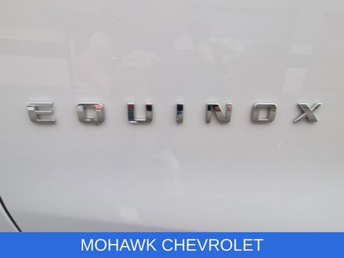 Used 2024 Chevrolet Equinox Premier AWD/4WD image 33