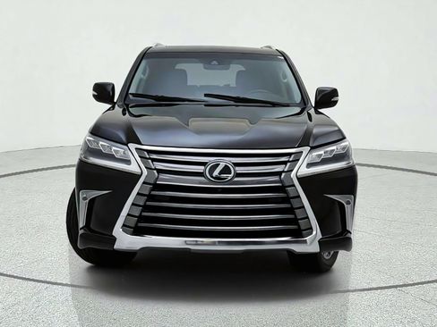 Used 2016 Lexus LX 570 4WD w/ Luxury Package image 3
