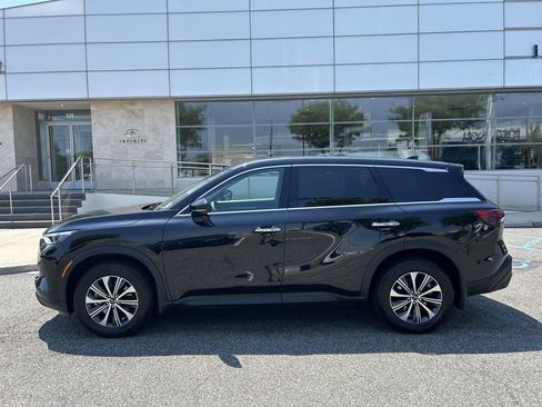 Used 2025 INFINITI QX60 Pure w/ Cargo Package AWD/4WD image 5