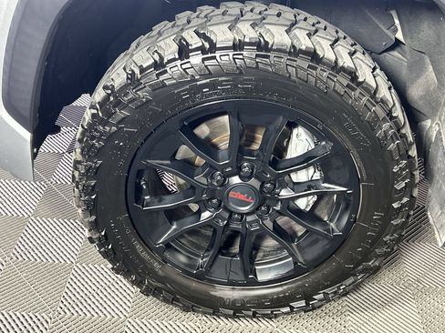 Used 2022 Toyota Tundra Limited w/ TRD Off-Road Package AWD/4WD image 9