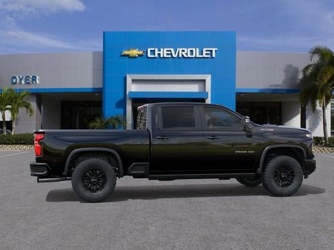 New 2026 Chevrolet Silverado 2500 ZR2 image 6