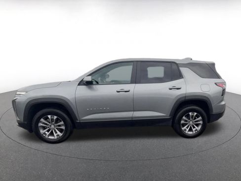 Used 2025 Chevrolet Equinox LT image 9