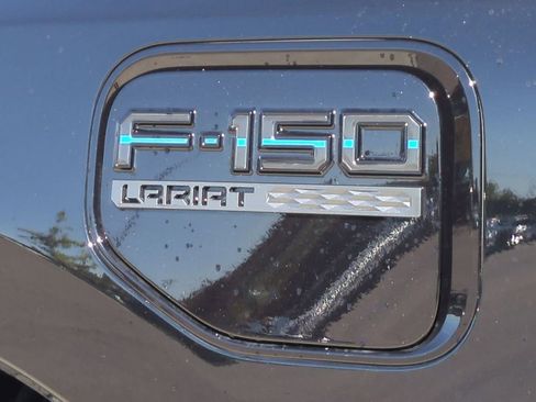 Certified 2022 Ford F150 Lightning Lariat image 14