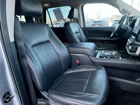 Used 2023 Ford Expedition Max XLT image 28