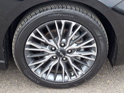 Used 2024 Kia Forte GT-Line w/ GT-Line Premium Package image 9